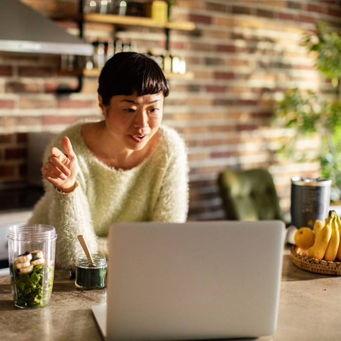 woman studying nutrition remedy therapy center